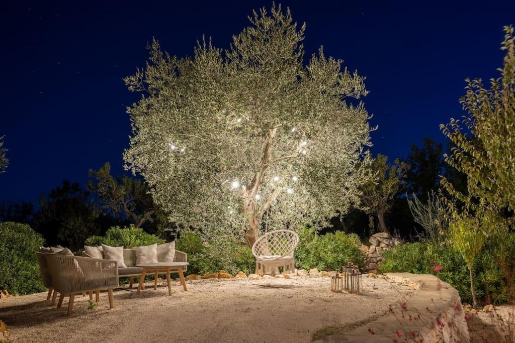 Tenuta Traghetto Ostuni Eksteriør billede