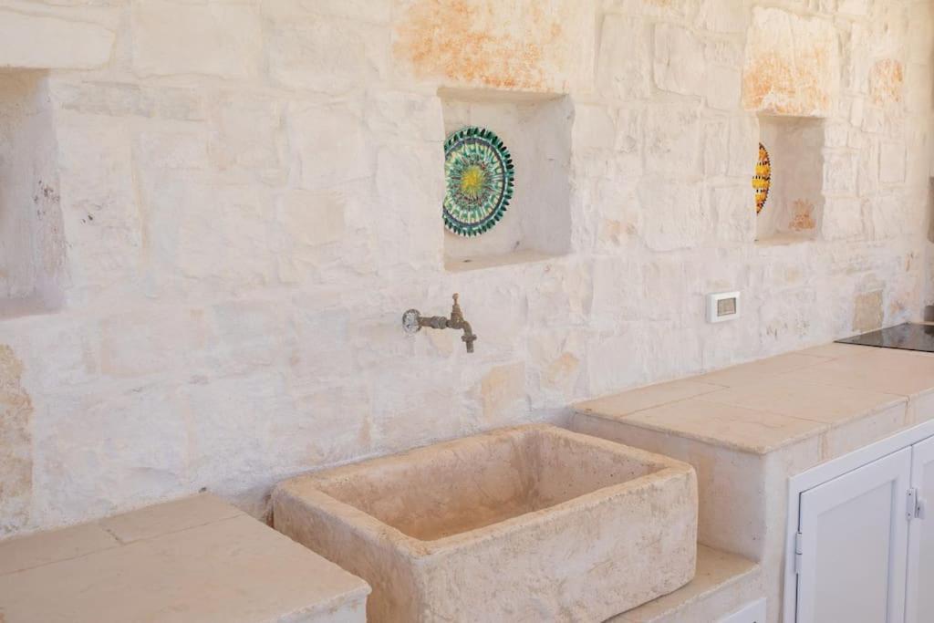 Tenuta Traghetto Ostuni Eksteriør billede